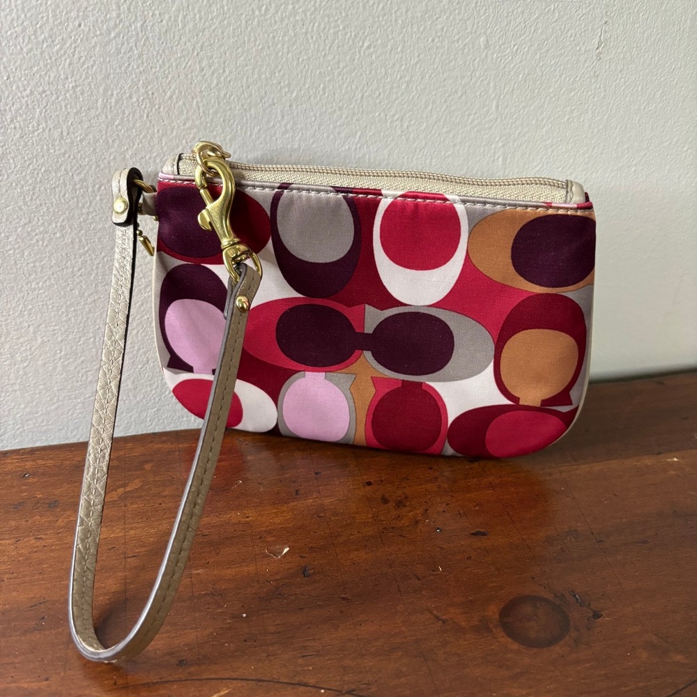 Coach Ashley Scarf Print Y2K era Op Art C Multicolor Satin Wristlet Gold Trim